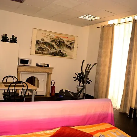 Green House Oda ve Kahvaltı Cenova