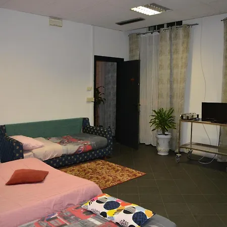 Green House Oda ve Kahvaltı Cenova